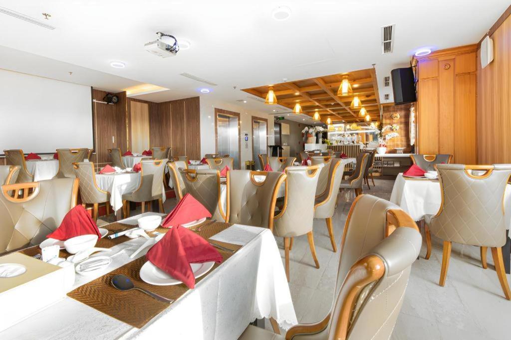 J&B Hotel & Apartment Da Nang Esterno foto